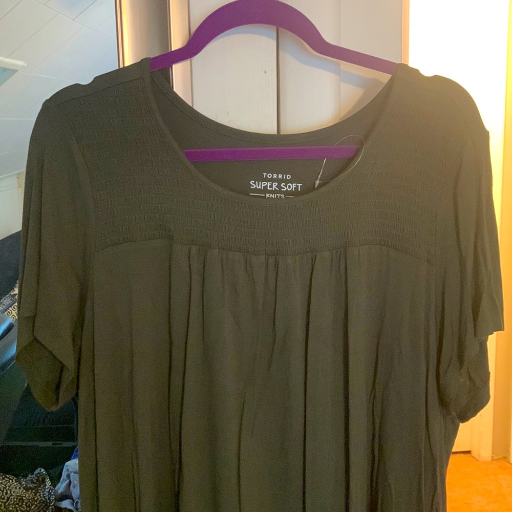 Torrid super soft knit top, size 2